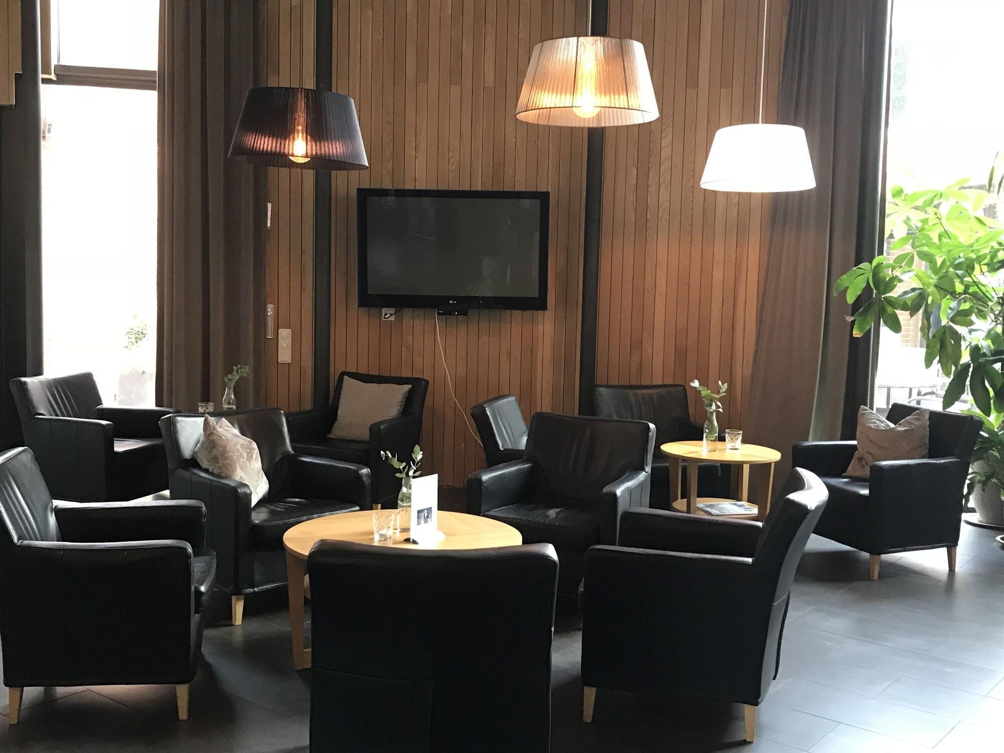 Best Western Valhall Park Hotell Angelholm Exterior photo